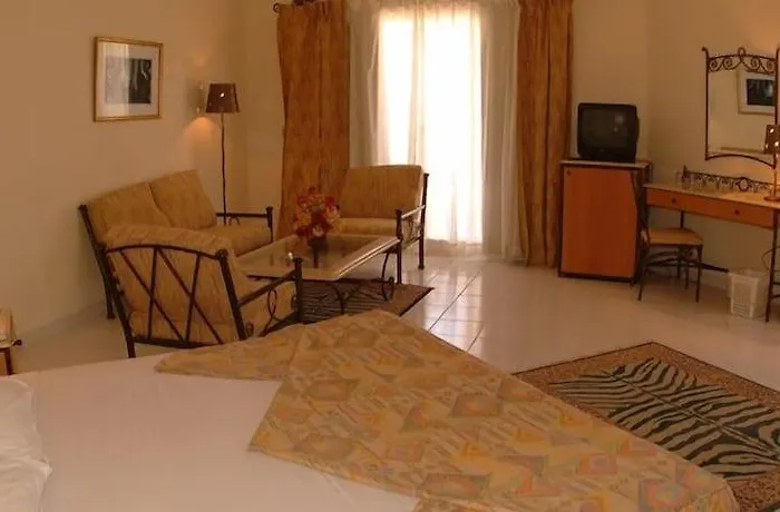 Bella Vista Families And Couples Only Курортный комплекс Хургада