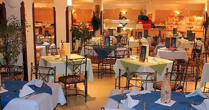 Bella Vista Families And Couples Only 4* Хургада