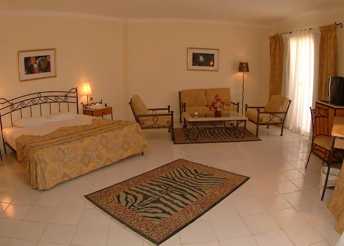 Bella Vista Families And Couples Only Курортный комплекс Хургада