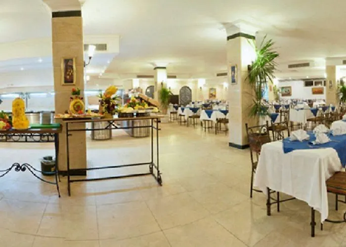Курортный комплекс Bella Vista Families And Couples Only Хургада