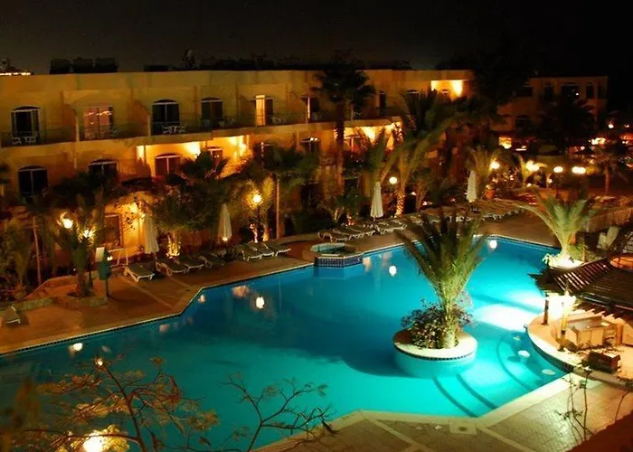 Курортный комплекс Bella Vista Families And Couples Only