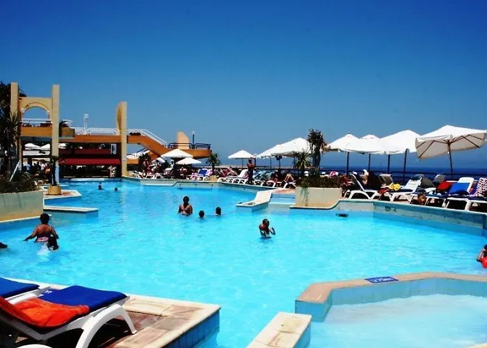 Курортный комплекс Bella Vista Families And Couples Only Хургада